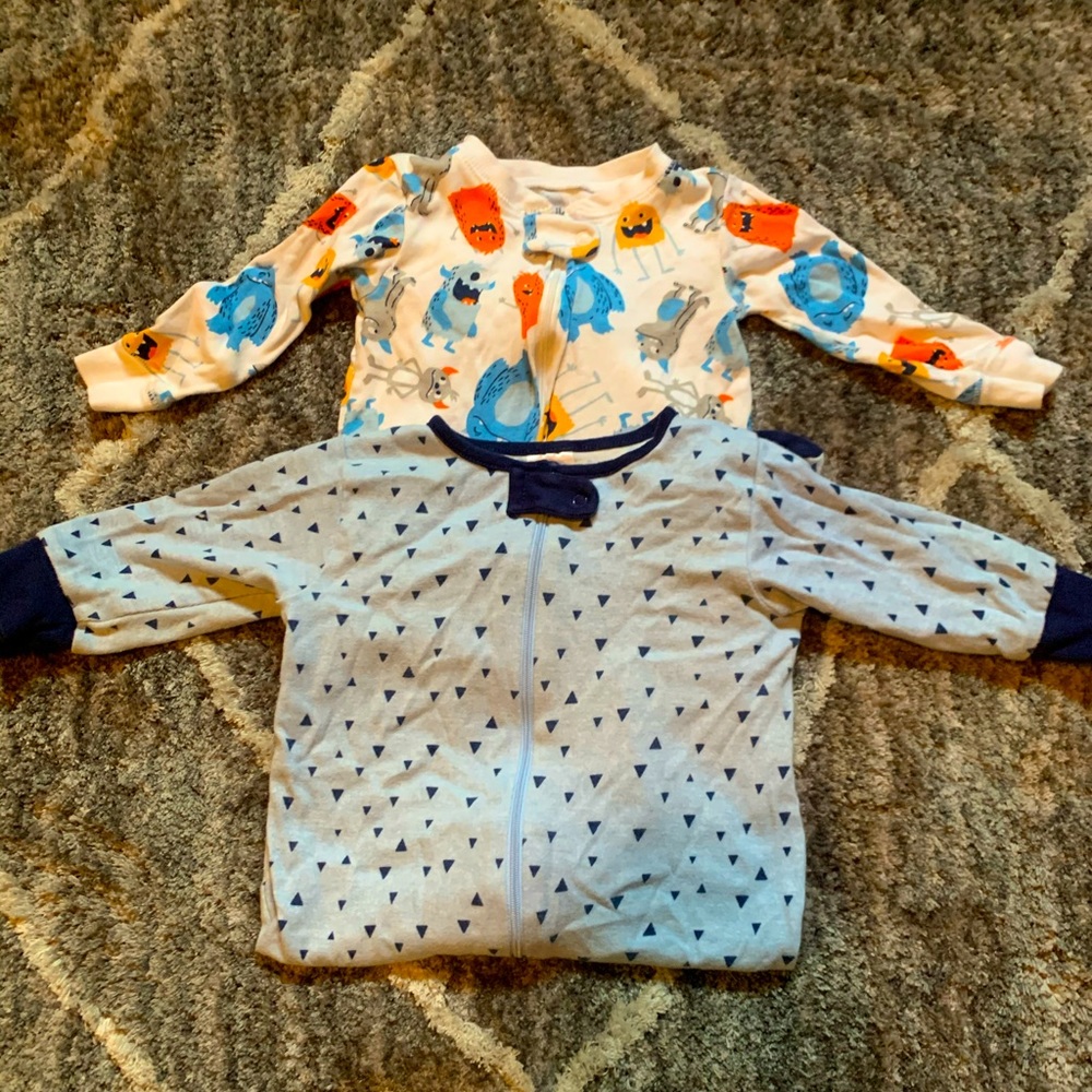 6-9 month baby boy pajamas!